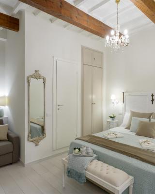 Accademia Gallery Charming Suite