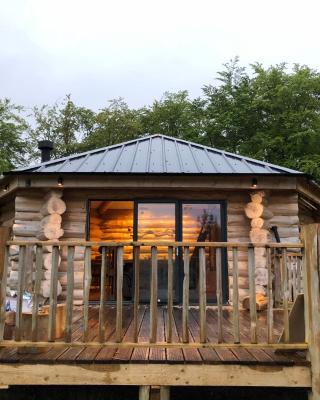 Coed y Marchog Woodland Retreat