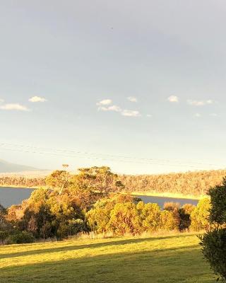 Convict Beach Coastal Retreat