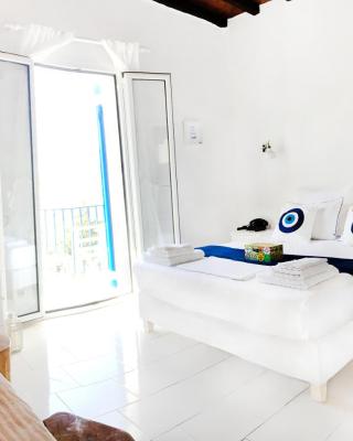 Loukia Studios & Suites