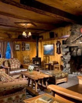 Tamarack Lodge