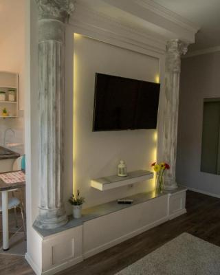 JR Luxury Guesthouse