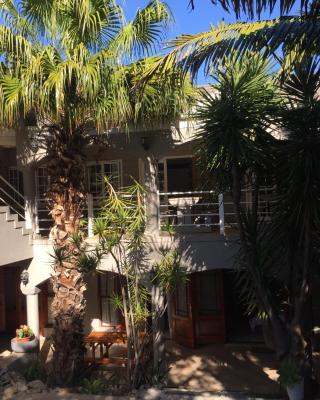 Knysna N2 Lodge