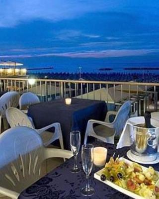 Hotel Caravelle
