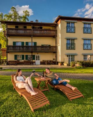 Ferienwohnungen Hotel Garni Dörflerwirt