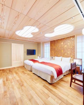 Sunrise Suites
