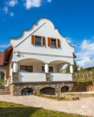 VIVAZA Villa Szigliget