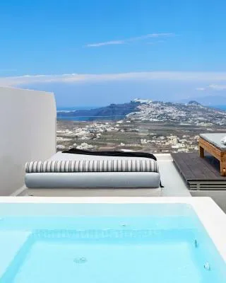 White & Co. La Torre Suites