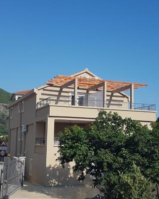 Apartments and Rooms Lijesevic