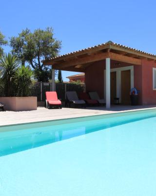 Villas CALA CORSA - 3 et 4 Chambres - CALA ROSSA Porto-Vecchio - Villas entièrement Climatisées avec Piscine Chauffée partagée et Piscines Privées - Internet gratuit