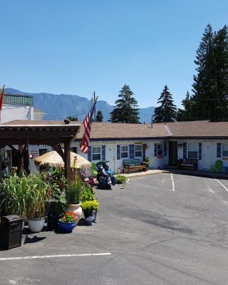 Creston Valley Motel