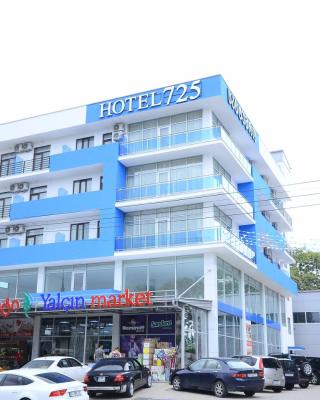 Hotel 725 B