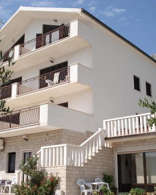 Apartments Mladina