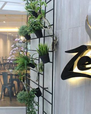 Zerenity Hotel & Suites