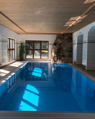 Berghotel Friedrichshöhe - Sauna, Pool & Natur