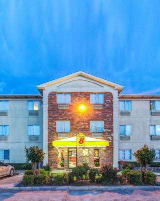Super 8 by Wyndham McKinney/Plano Area