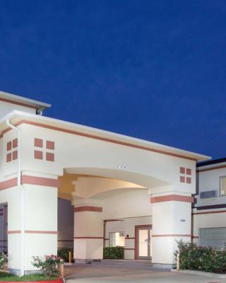 Super 8 by Wyndham Brenham TX