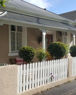 Arendon Cottage