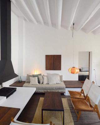 Cozy Townhouse in the heart of Cadaqués by by JA Coderch
