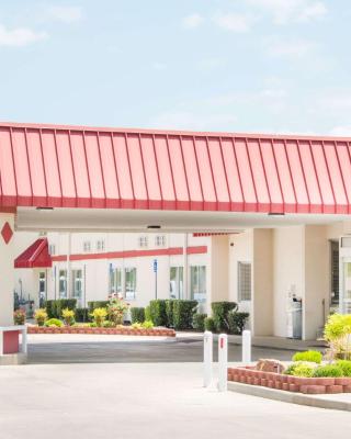 Ramada by Wyndham Enid
