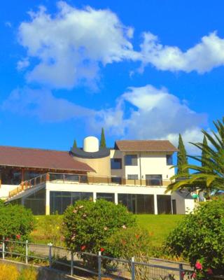 Quito Airport Suites Hotel