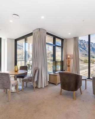 Executive 2 Bedroom Apartment Remarkables Park