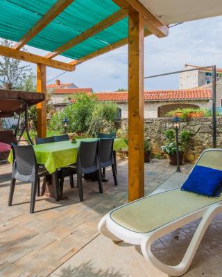 Apartment Macan