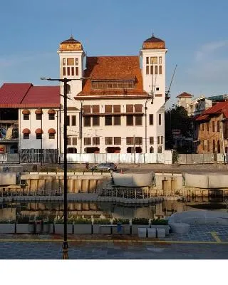 Hotel Dequr Jakarta Kota