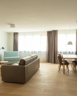 EMA House Serviced Apartments Superior Downtown