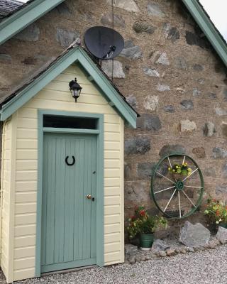 Rosemount Bothy - Highland Cottage