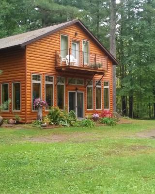 Bed and breakfast suite at the Wooded Retreat