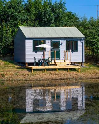 Lynstone Lakes