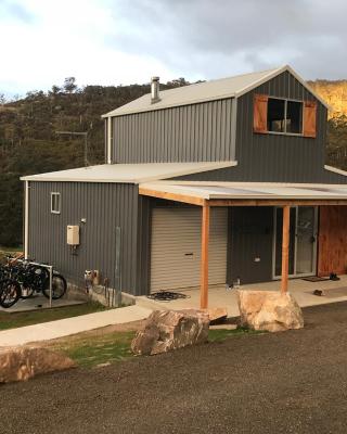 Derby Digs Barn