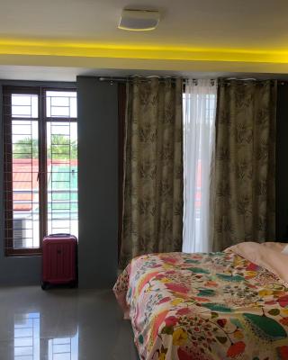 *3BR/*3Bath Fully Furnished Town House - BICOL