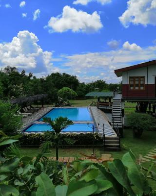 Eco Hotel Black & White - Anuradhapura