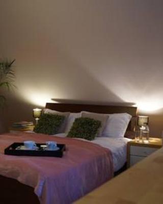 Cherry Tree Cozy Rooms