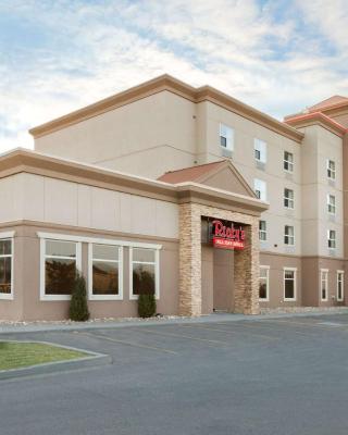 Days Inn & Suites by Wyndham Edmonton Airport