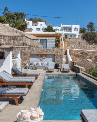 Trinity Mykonos - Villa & Beachfront Boutique Hotel