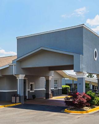 Quality Inn & Suites Greenville - Haywood Mall