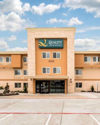 Quality Inn & Suites Plano East - Richardson