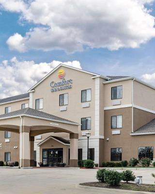 Comfort Inn & Suites Lawrence