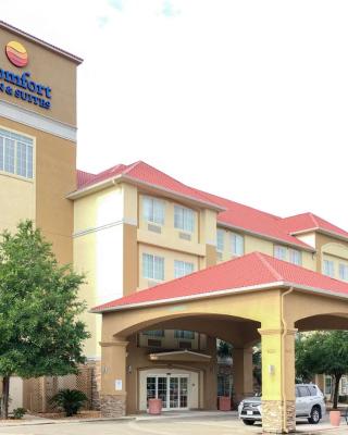 Comfort Inn & Suites Near Six Flags & Medical Center