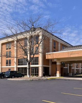 Quality Inn & Suites Matteson near I-57