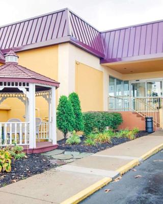 Quality Inn and Suites Fairgrounds - Syracuse