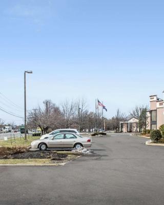 Clarion Hotel & Conference Center