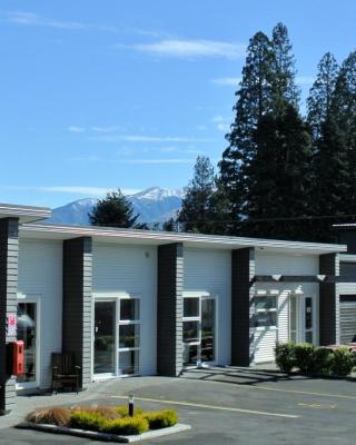 Oxford Village Motels