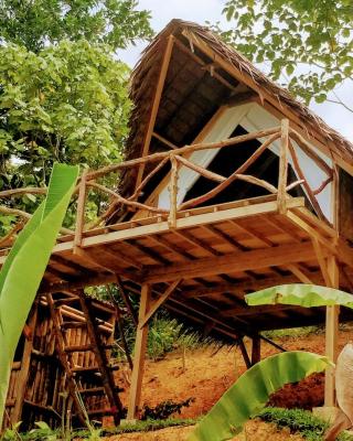 Jungle bar Resto & Cottages
