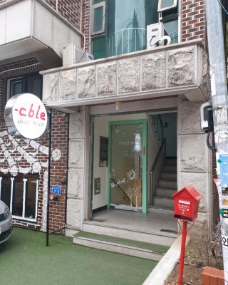 Able Guesthouse Hongdae