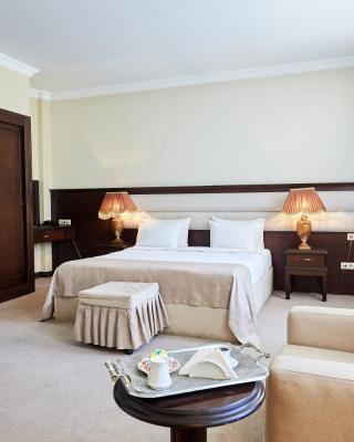 Smith Hotel