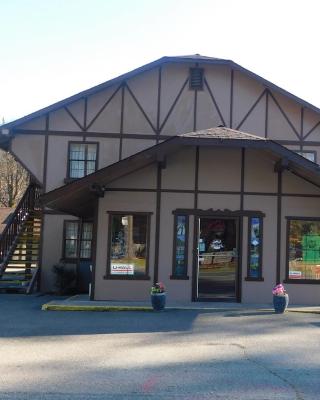 Packwood Inn